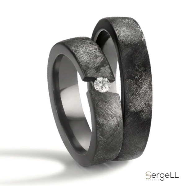 Pareja de anillos de zirconio negro anchos con textura para comprar en Murcia Madrid online