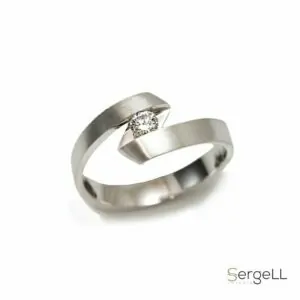 #Купить украшения онлайн #Женские украшения #бриллиантовое кольцо #Роскошное женское кольцо #Современное кольцо с бриллианто